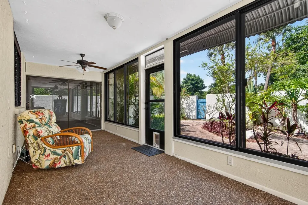 318 Timberlake Drive Bradenton FL 34210