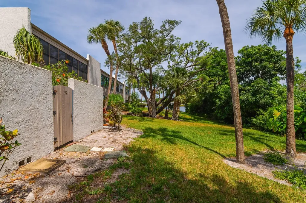 318 Timberlake Drive Bradenton FL 34210