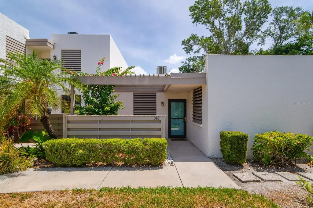 318 Timberlake Drive Bradenton FL 34210