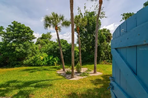 318 Timberlake Drive Bradenton FL 34210