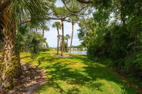 318 Timberlake Drive Bradenton FL 34210