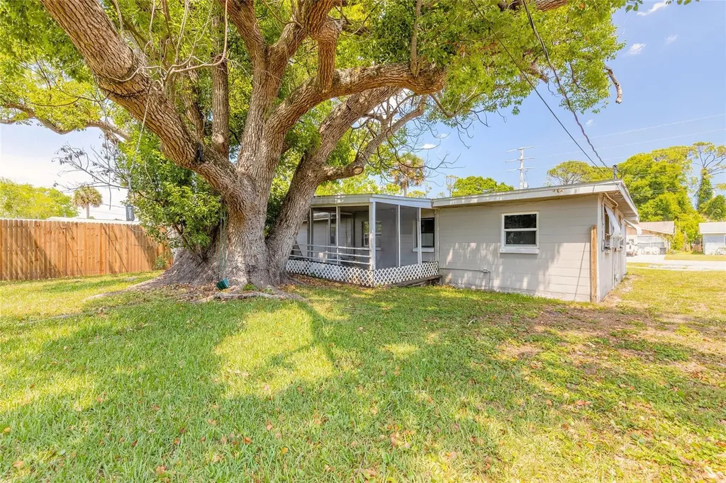 2520 Anastasia Drive South Daytona FL 32119