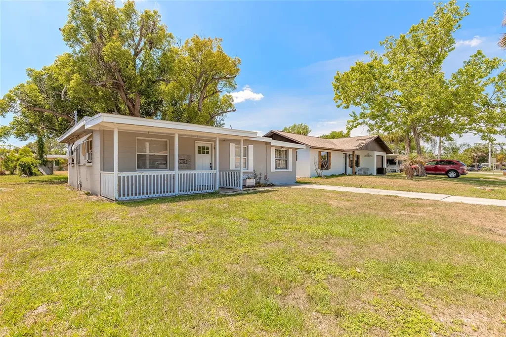 2520 Anastasia Drive South Daytona FL 32119