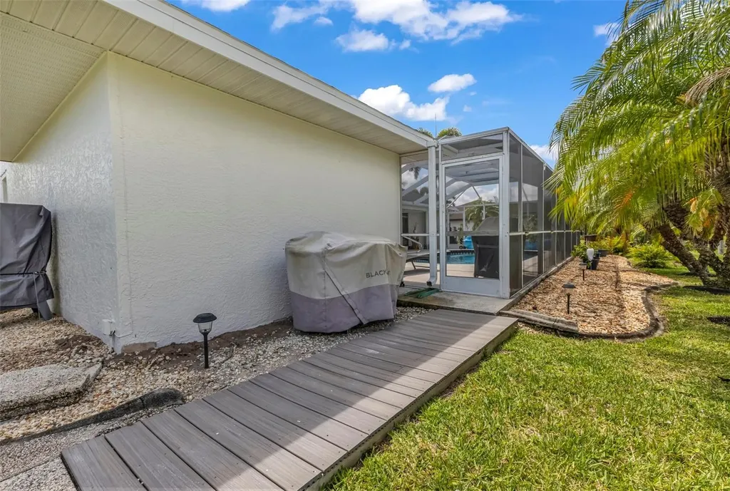 303 Paramaribo Street Punta Gorda FL 33983