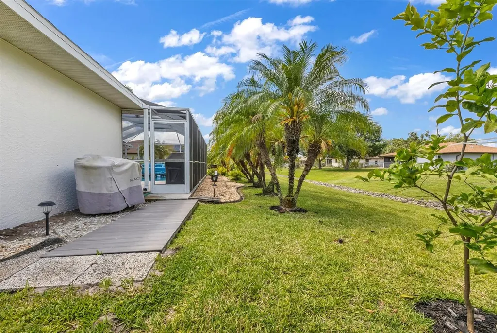 303 Paramaribo Street Punta Gorda FL 33983