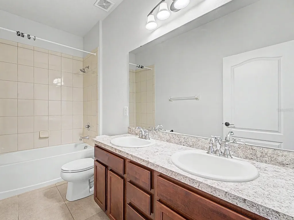 11626 Lake Lucaya Drive Riverview FL 33579