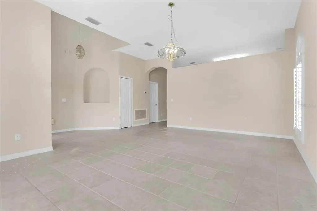 3318 Foxcroft Circle Oviedo FL 32765
