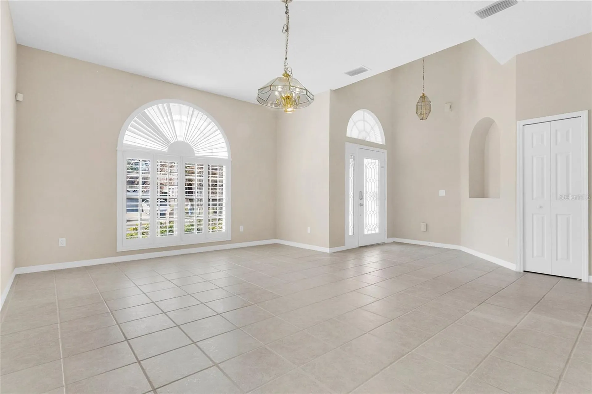 3318 Foxcroft Circle Oviedo FL 32765