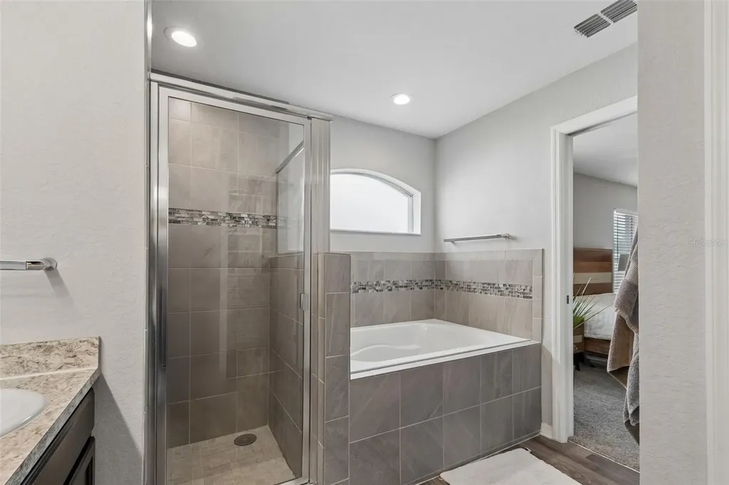 7011 Gideon Circle Zephyrhills FL 33541