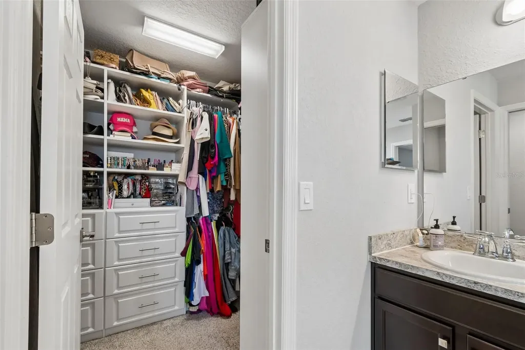 7011 Gideon Circle Zephyrhills FL 33541