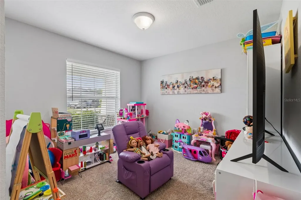 7011 Gideon Circle Zephyrhills FL 33541