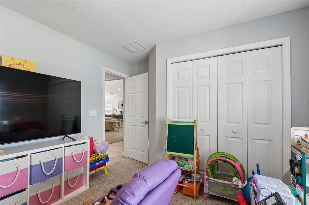 7011 Gideon Circle Zephyrhills FL 33541