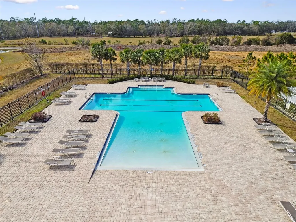 7011 Gideon Circle Zephyrhills FL 33541