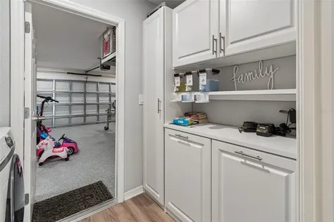 7011 Gideon Circle Zephyrhills FL 33541