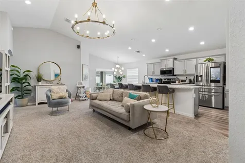 7011 Gideon Circle Zephyrhills FL 33541