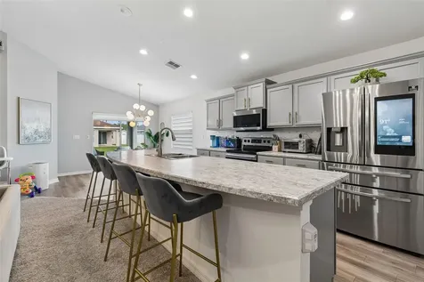 7011 Gideon Circle Zephyrhills FL 33541