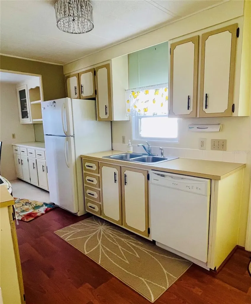 95 Red Oak Drive Palm Harbor FL 34684