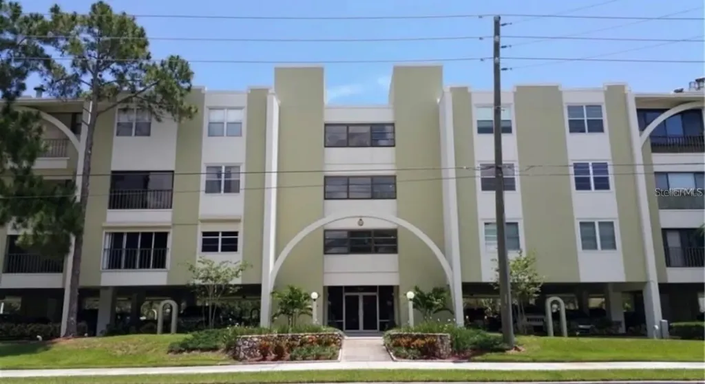 4681 1st Street NE St Petersburg FL 33703