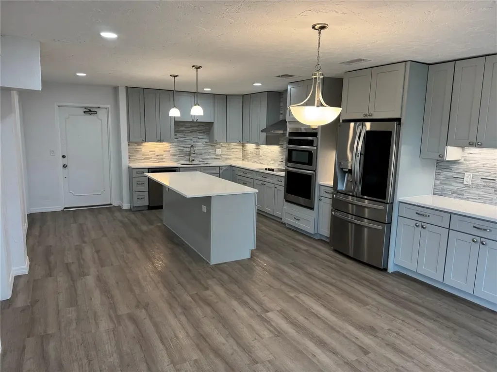 4681 1st Street NE St Petersburg FL 33703