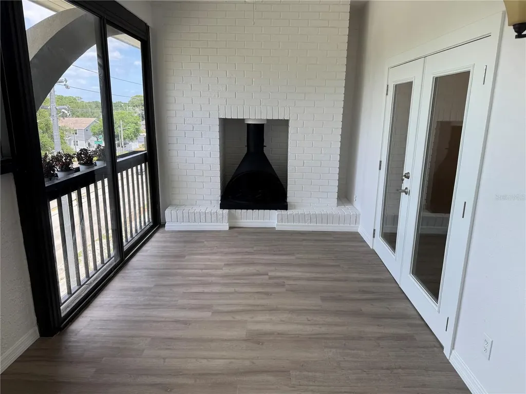 4681 1st Street NE St Petersburg FL 33703