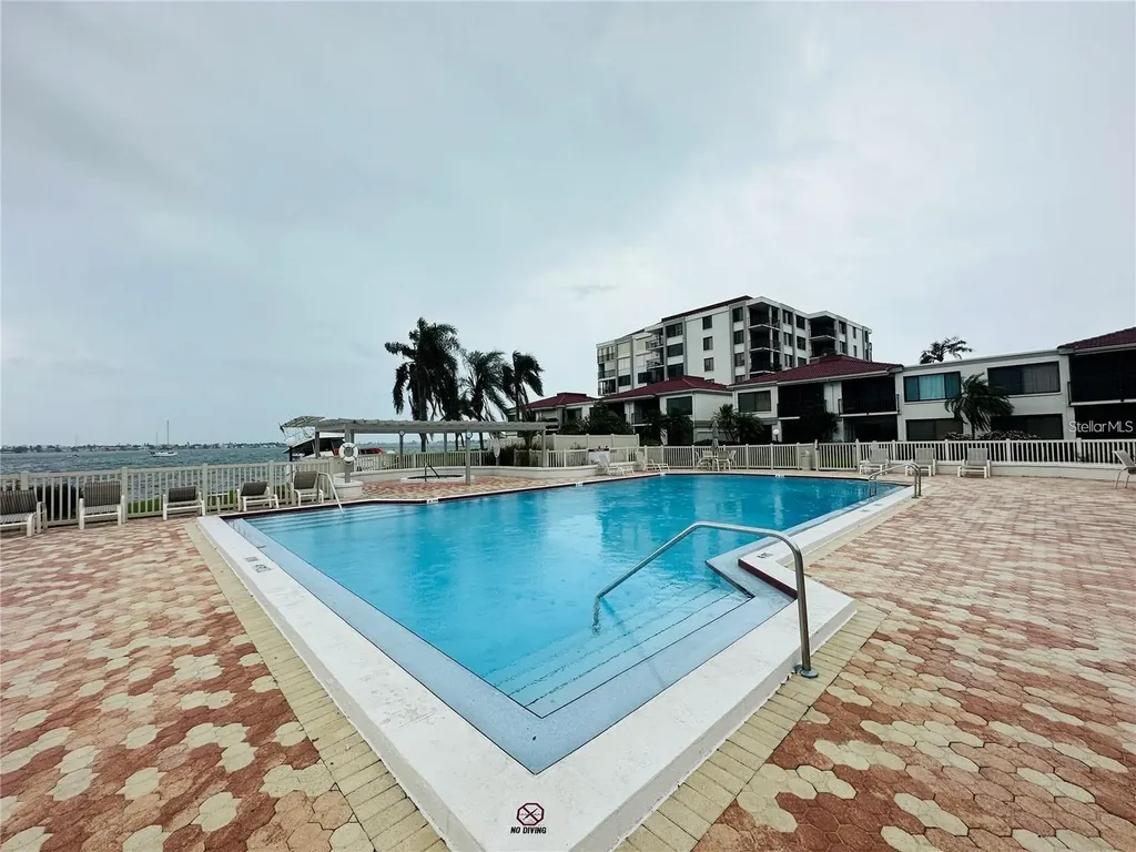 6365 Bahia Del Mar Boulevard St Petersburg FL 33715
