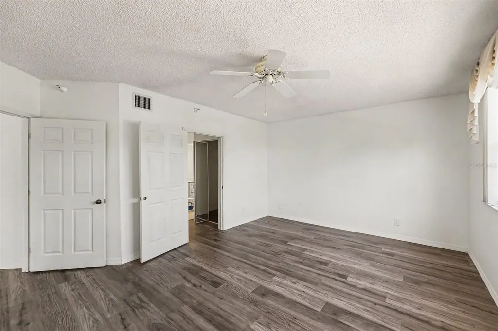 6205 Shoreline Drive St Petersburg FL 33708