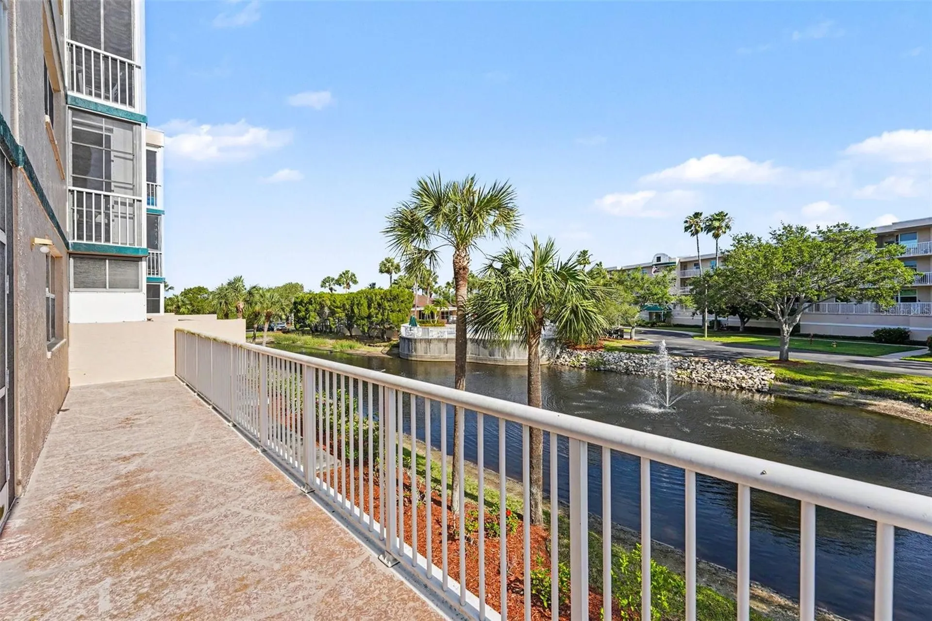 6205 Shoreline Drive St Petersburg FL 33708