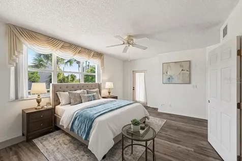 6205 Shoreline Drive St Petersburg FL 33708
