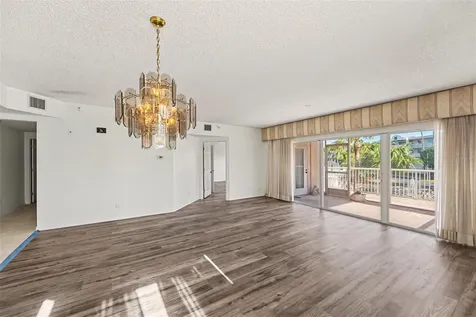 6205 Shoreline Drive St Petersburg FL 33708