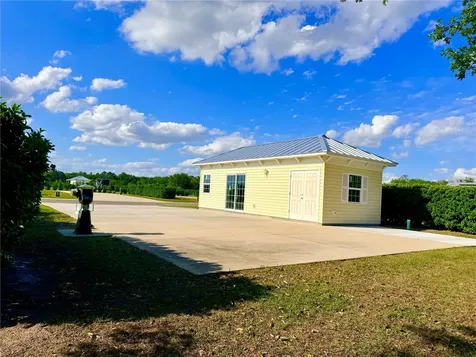 4885 SE 92nd Boulevard Webster FL 33597