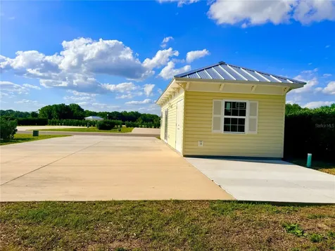 4885 SE 92nd Boulevard Webster FL 33597