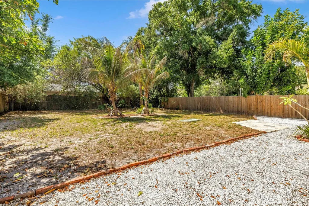 5032 19th Street N St Petersburg FL 33714