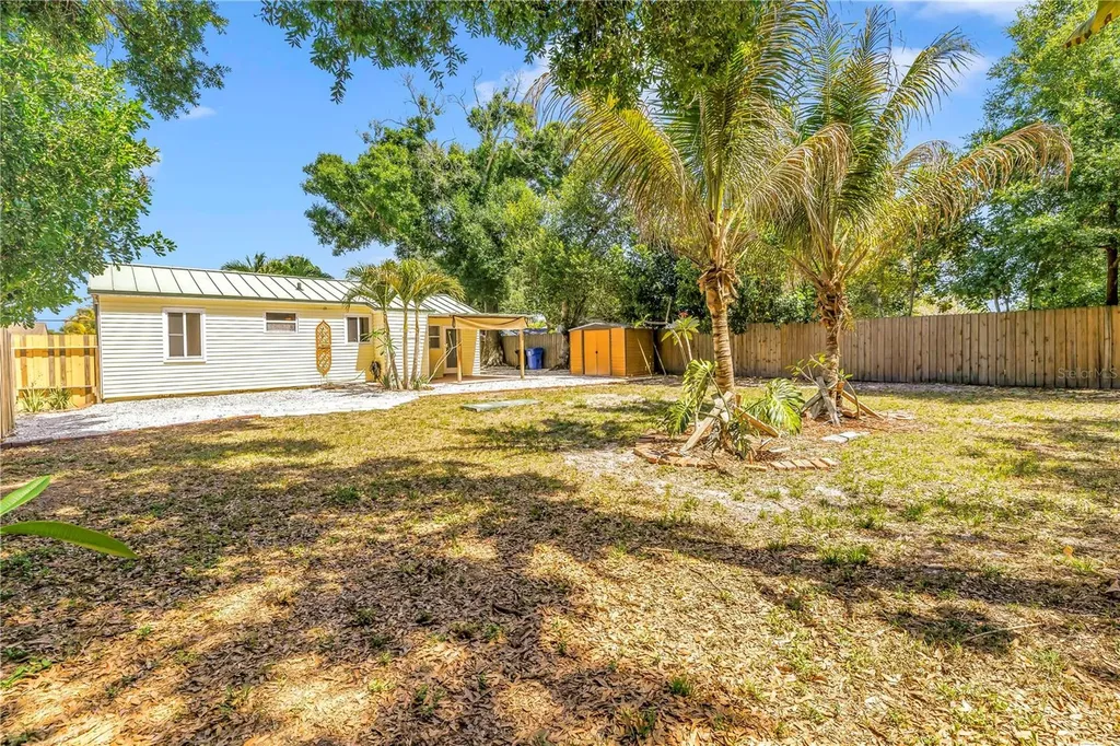 5032 19th Street N St Petersburg FL 33714