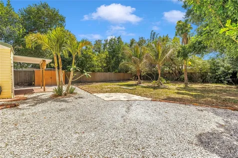 5032 19th Street N St Petersburg FL 33714