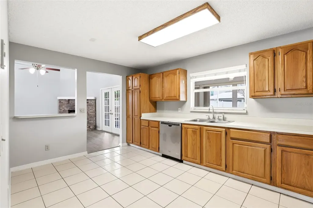 975 Cross Cut Way Longwood FL 32750