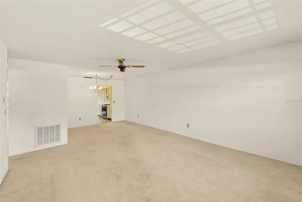 7951 58th Avenue N St Petersburg FL 33709