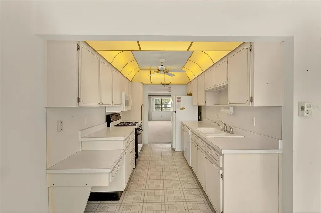 7951 58th Avenue N St Petersburg FL 33709