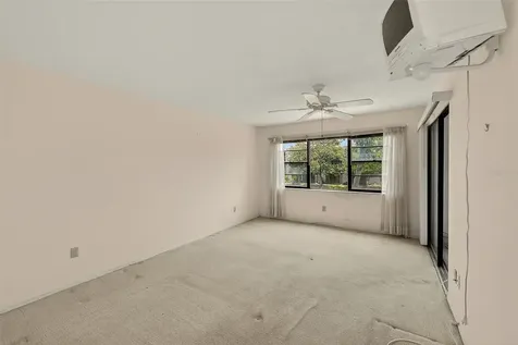 7951 58th Avenue N St Petersburg FL 33709