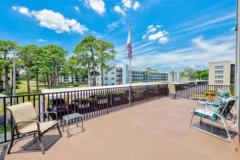 7951 58th Avenue N St Petersburg FL 33709