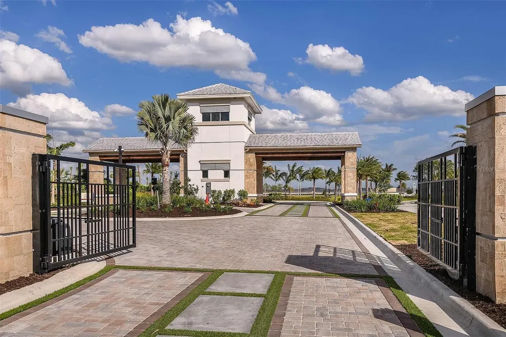 3213 Torta Court Bradenton FL 34211