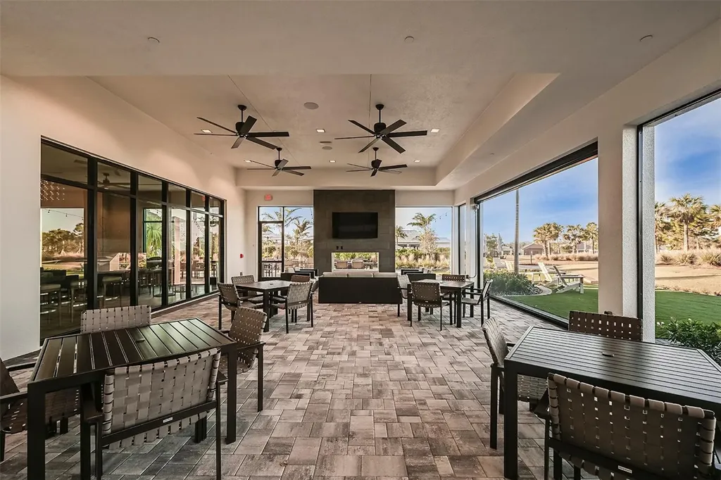 3213 Torta Court Bradenton FL 34211