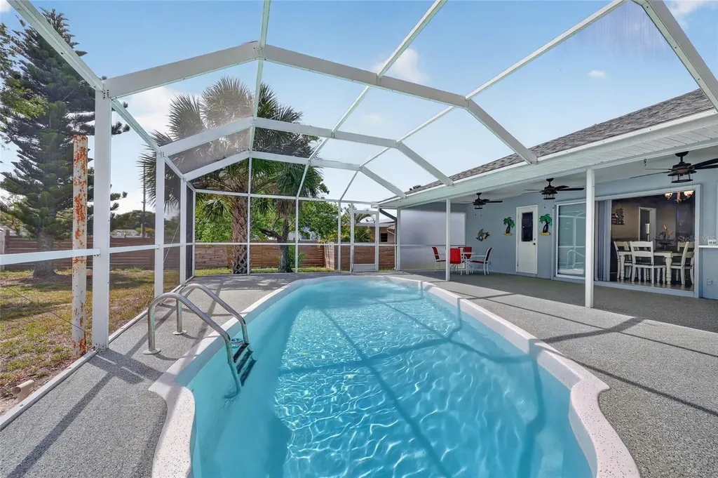 881 Riviera Lane NW Port Charlotte FL 33948