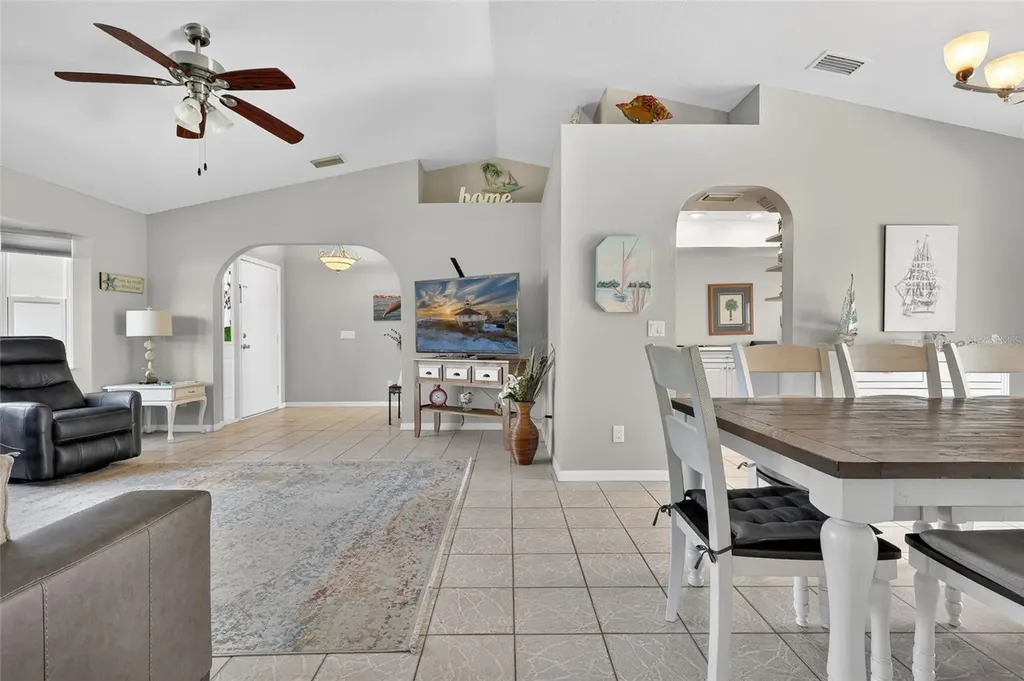 881 Riviera Lane NW Port Charlotte FL 33948