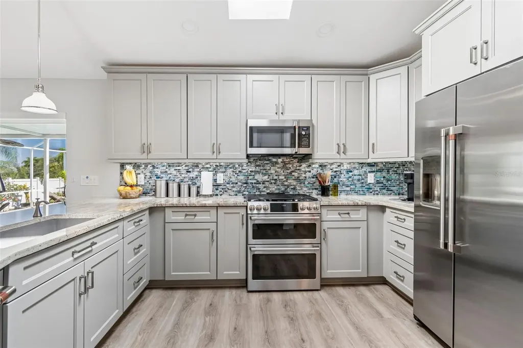 403 Flamingo Drive Apollo Beach FL 33572