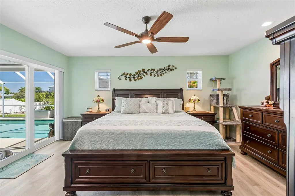 403 Flamingo Drive Apollo Beach FL 33572