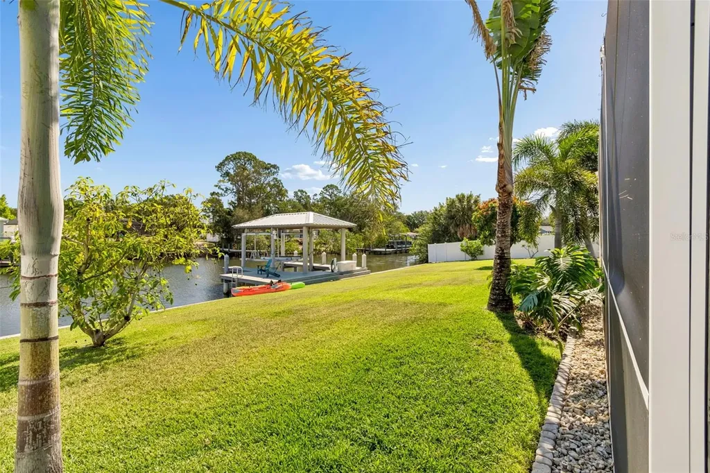 403 Flamingo Drive Apollo Beach FL 33572