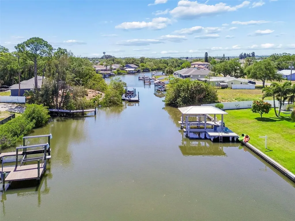 403 Flamingo Drive Apollo Beach FL 33572