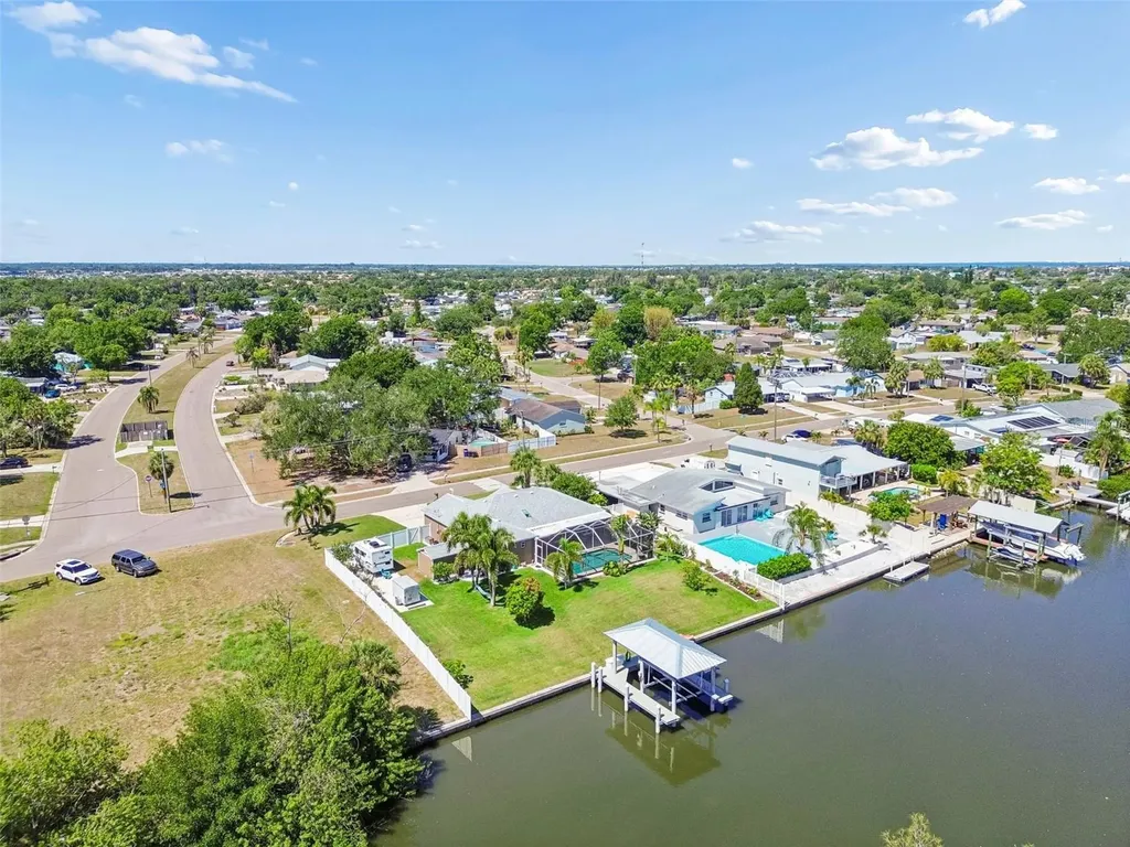 403 Flamingo Drive Apollo Beach FL 33572