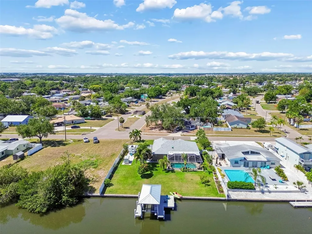 403 Flamingo Drive Apollo Beach FL 33572