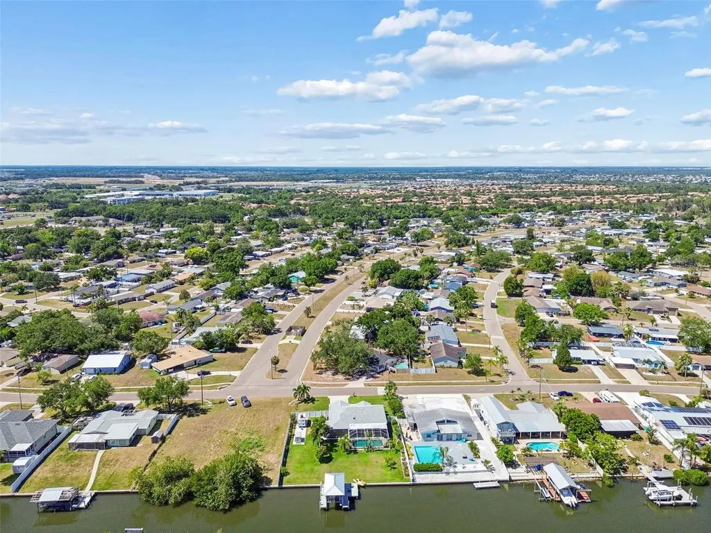 403 Flamingo Drive Apollo Beach FL 33572